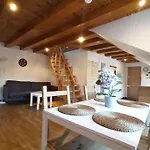 Private Sauna & 4 Bedrooms Old Town Rooftop Apartment
