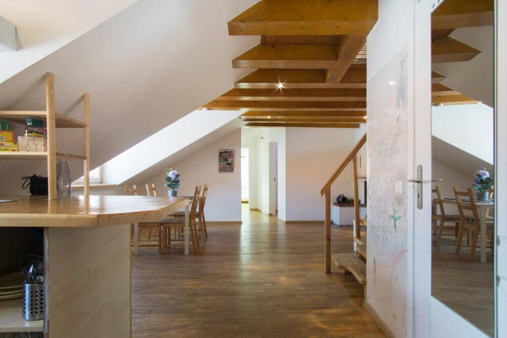Private Sauna & 4 Bedrooms Old Town Rooftop