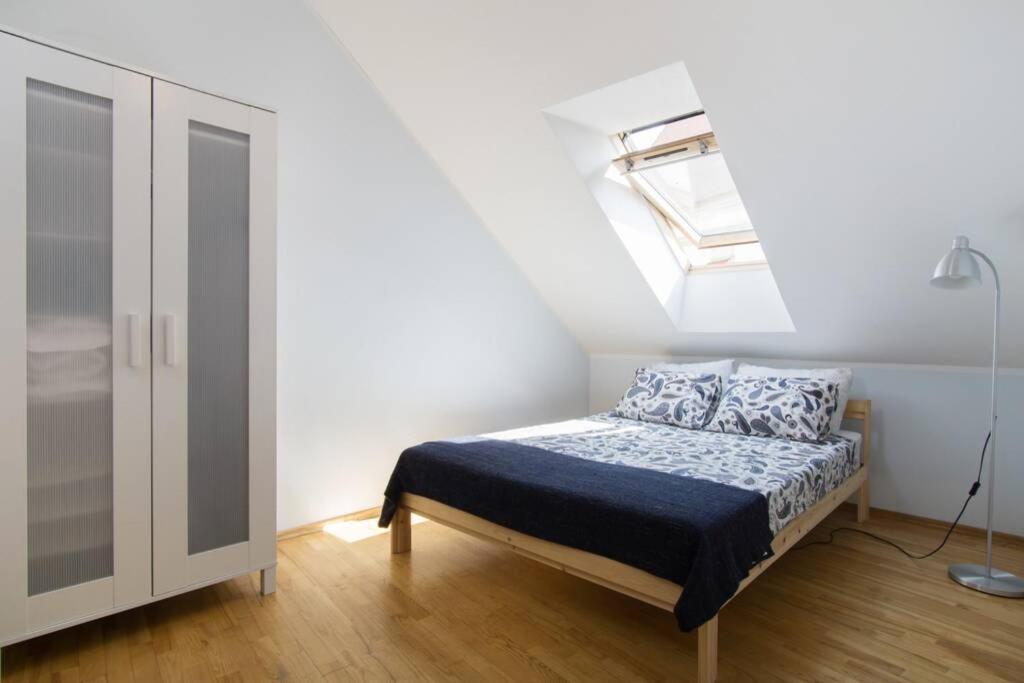 Private Sauna & 4 Bedrooms Old Town Rooftop Wilna