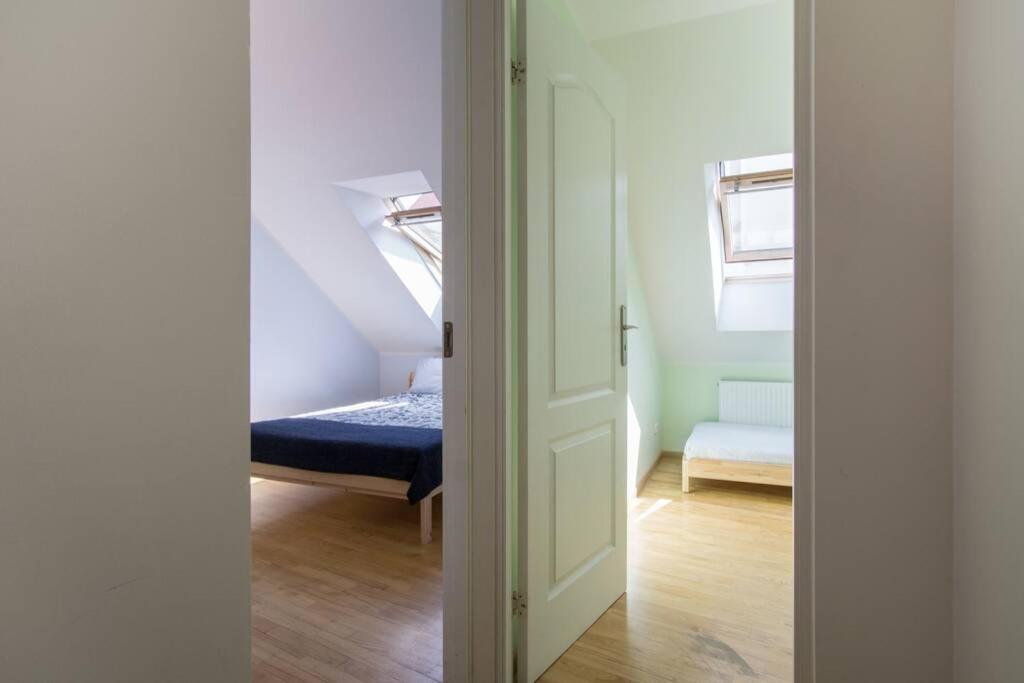 Apartment Private Sauna & 4 Bedrooms Old Town Rooftop